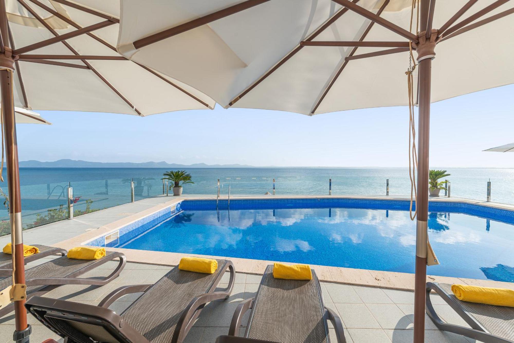 Villa President, Con Piscina Privada Alcanada Exteriör bild