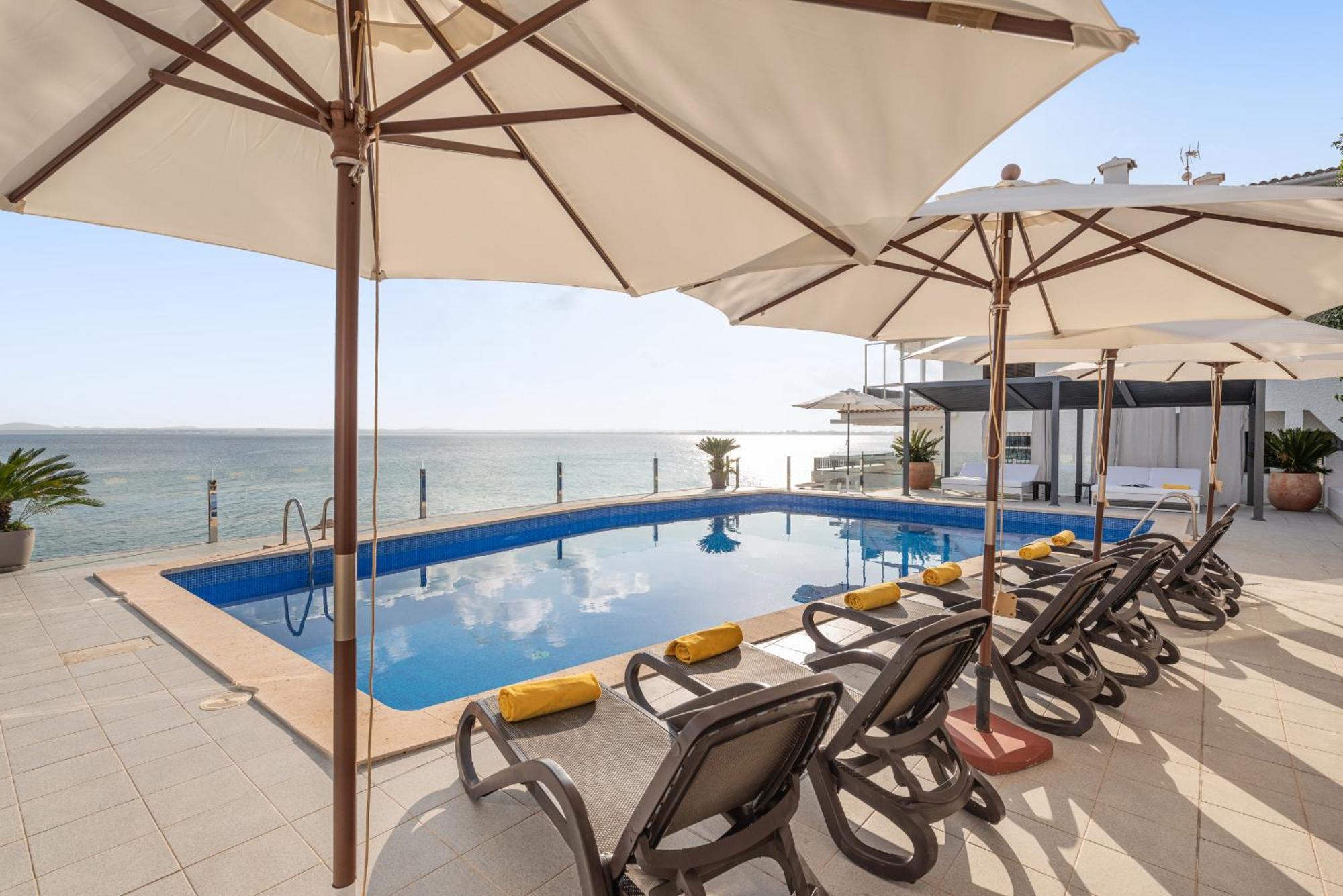Villa President, Con Piscina Privada Alcanada Exteriör bild